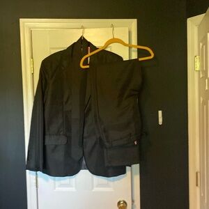 Costume unisex 3 pc set. Pockets on blazer and pants.